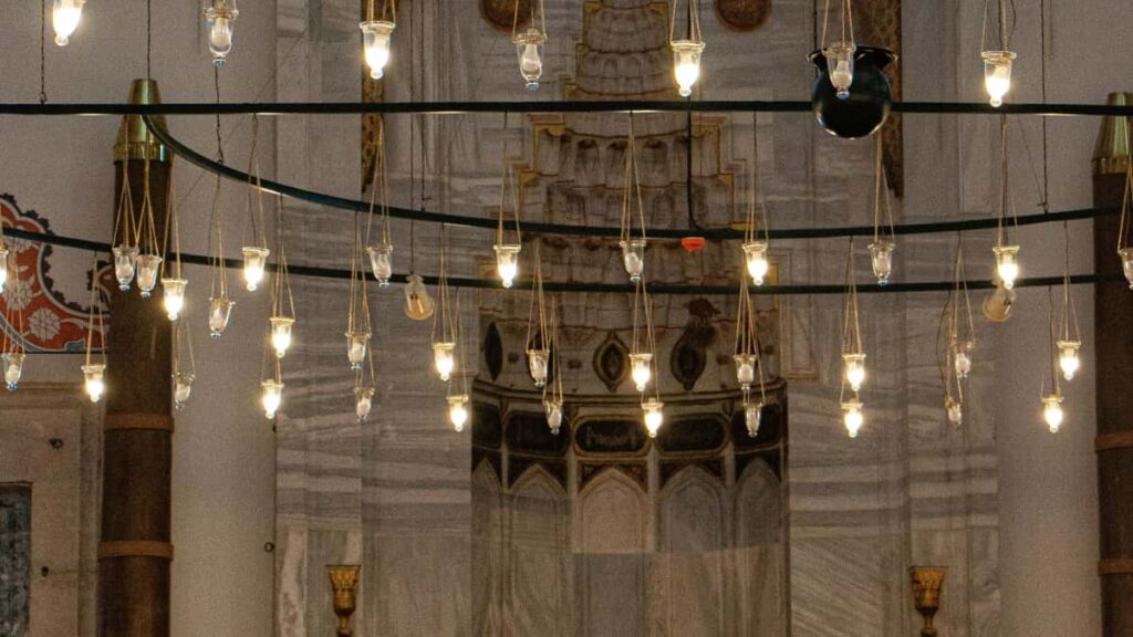 Praktische gids voor Nederlandse creators: hoe je Zuid-Koreaanse merken op Xiaohongshu benadert voor lange productreviews, met outreach-scripts, platformtips en juridische checks.