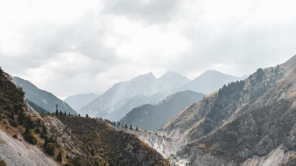 Praktische gids voor Nederlandse creators: hoe je Estse merken op Roposo target, contact legt en samenwerkingen met gamepublishers opzet.