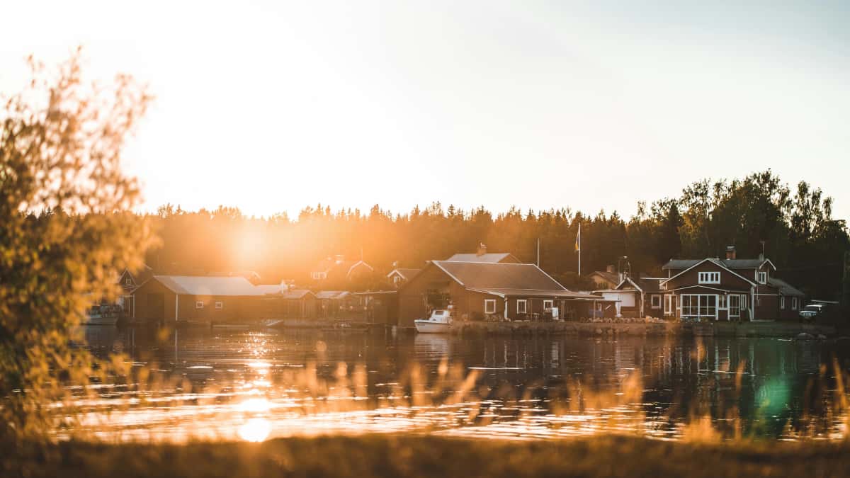Creators in NL: Laos-merken bereiken op OnlyFans — snelle route