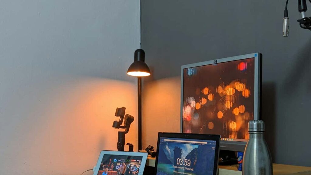 Praktische gids voor Nederlandse creators: hoe je Vietnam-merken via Line benadert, valkuilen vermijdt en flat-fee deals sluit.