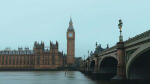 Praktische gids voor Nederlandse adverteerders: hoe je Israelische Douyin-creators vindt, checkt en inzet voor productlanceringen.